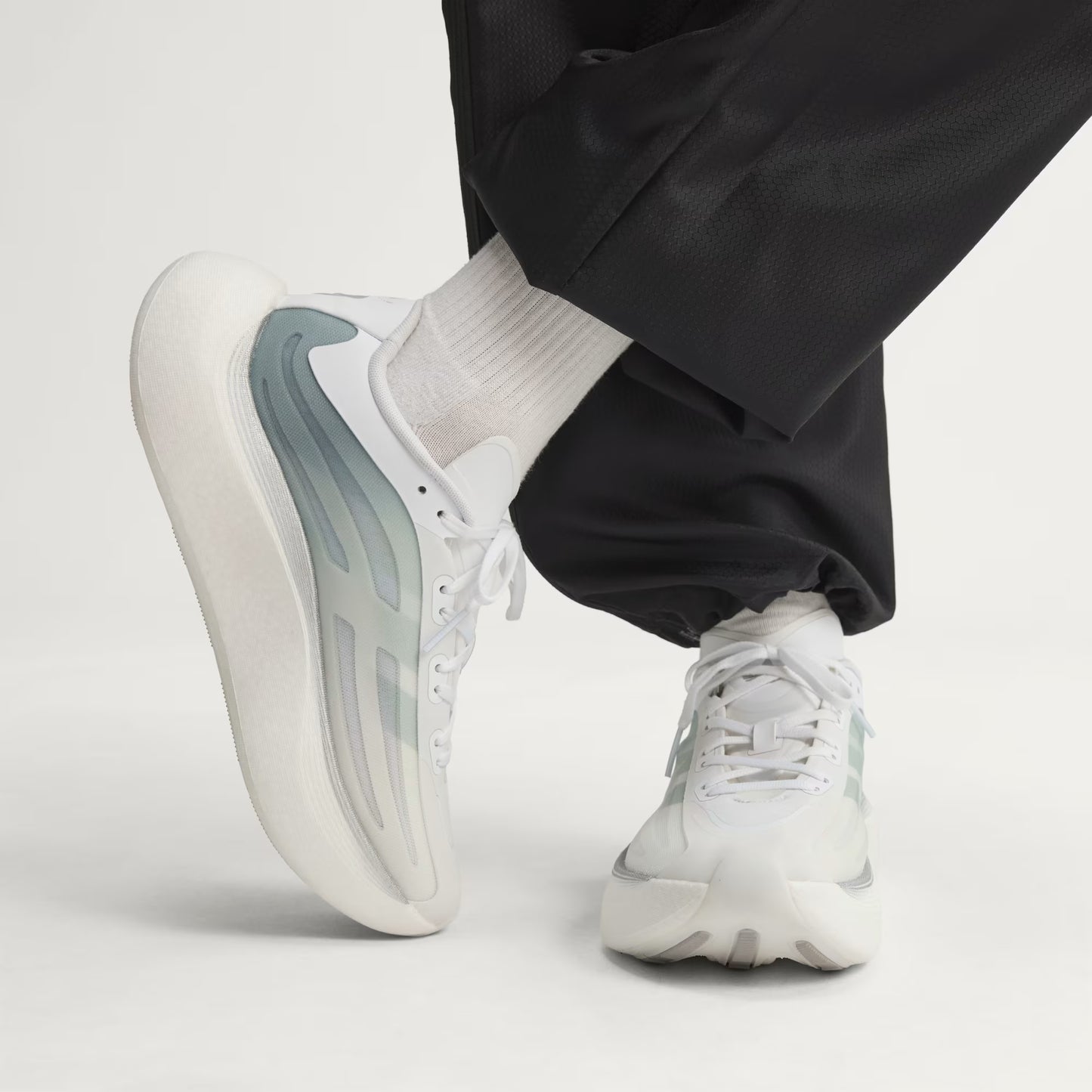 HYPERBOOST EPHR LT SHOES
