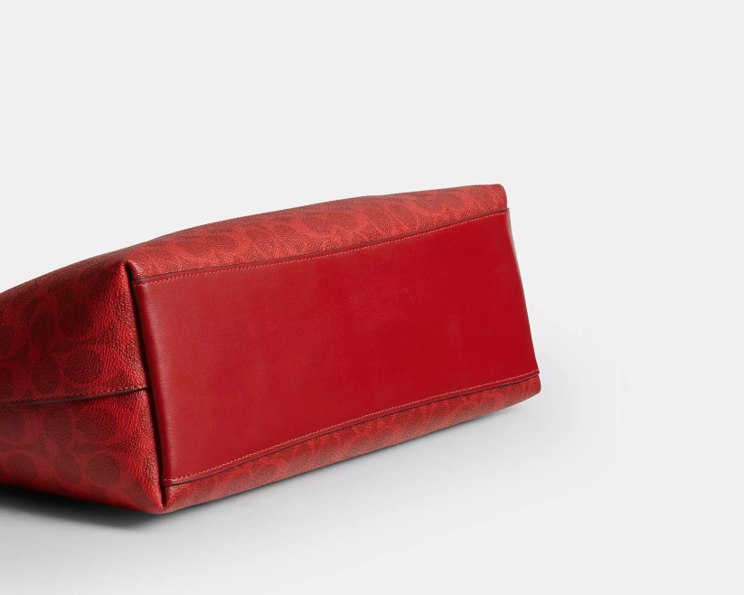 Station Tote Bag In Signature Canvas